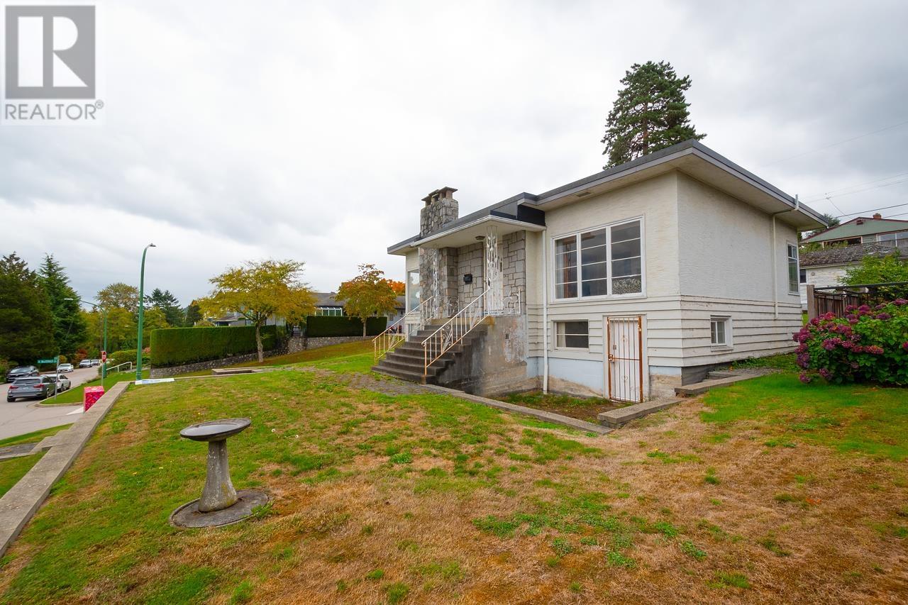 3996 Edinburgh Street, Burnaby, British Columbia  V5C 1R7 - Photo 30 - R2820605