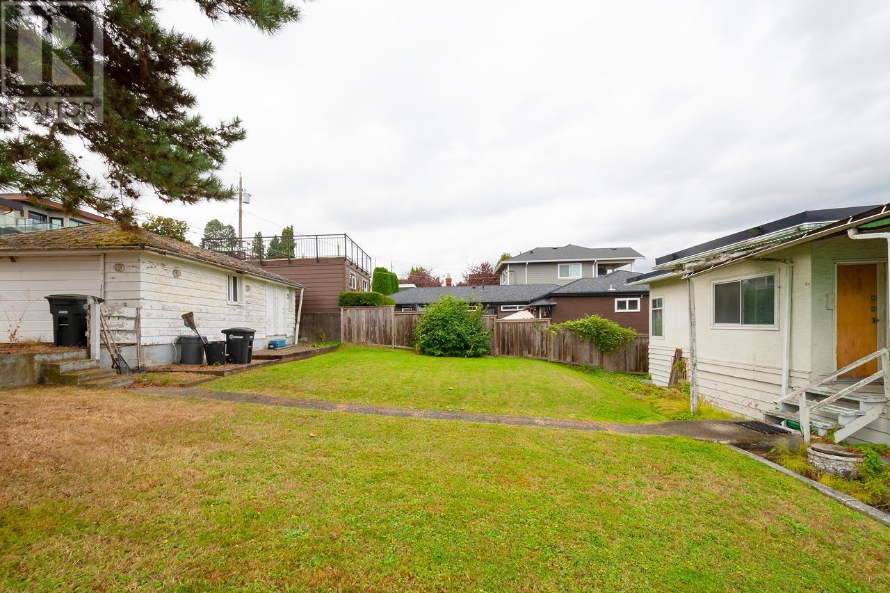 3996 Edinburgh Street, Burnaby, British Columbia  V5C 1R7 - Photo 34 - R2820605