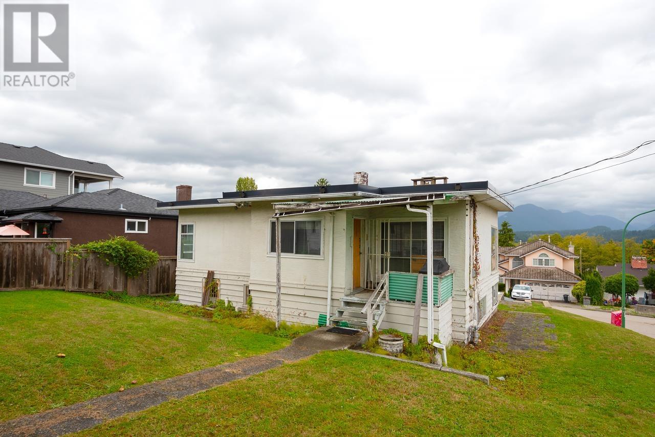 3996 Edinburgh Street, Burnaby, British Columbia  V5C 1R7 - Photo 35 - R2820605