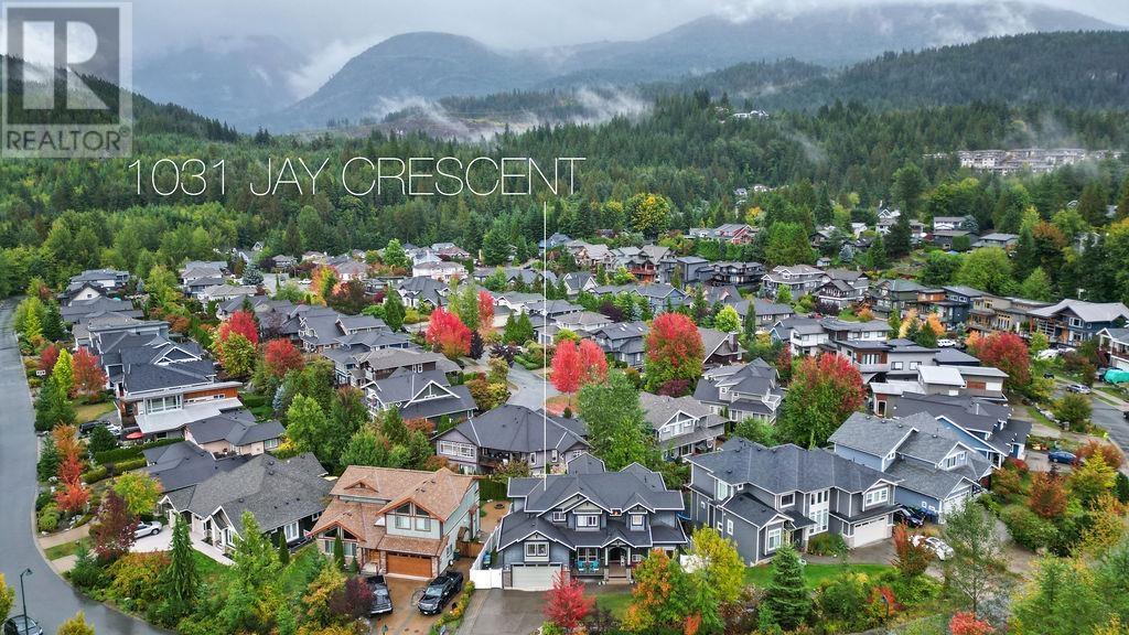 1031 Jay Crescent, Squamish, British Columbia  V8B 0P2 - Photo 2 - R2820615