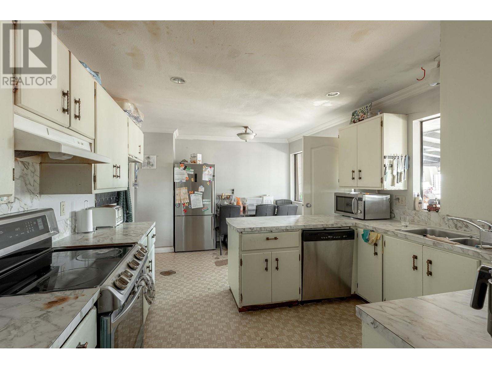 3925 64th Street, Delta, British Columbia  V4M 0A5 - Photo 7 - R2787404