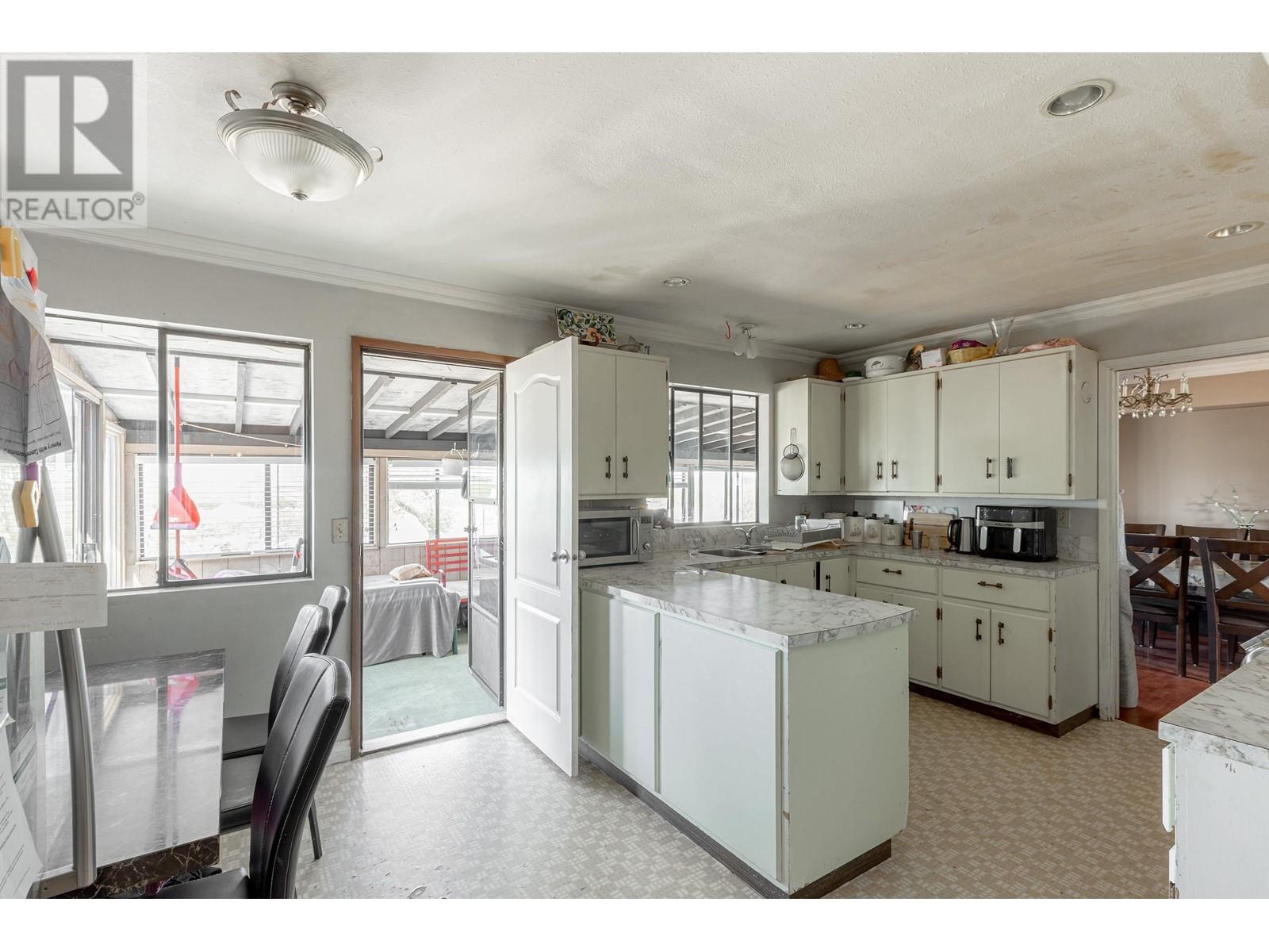 3925 64th Street, Delta, British Columbia  V4M 0A5 - Photo 8 - R2787404