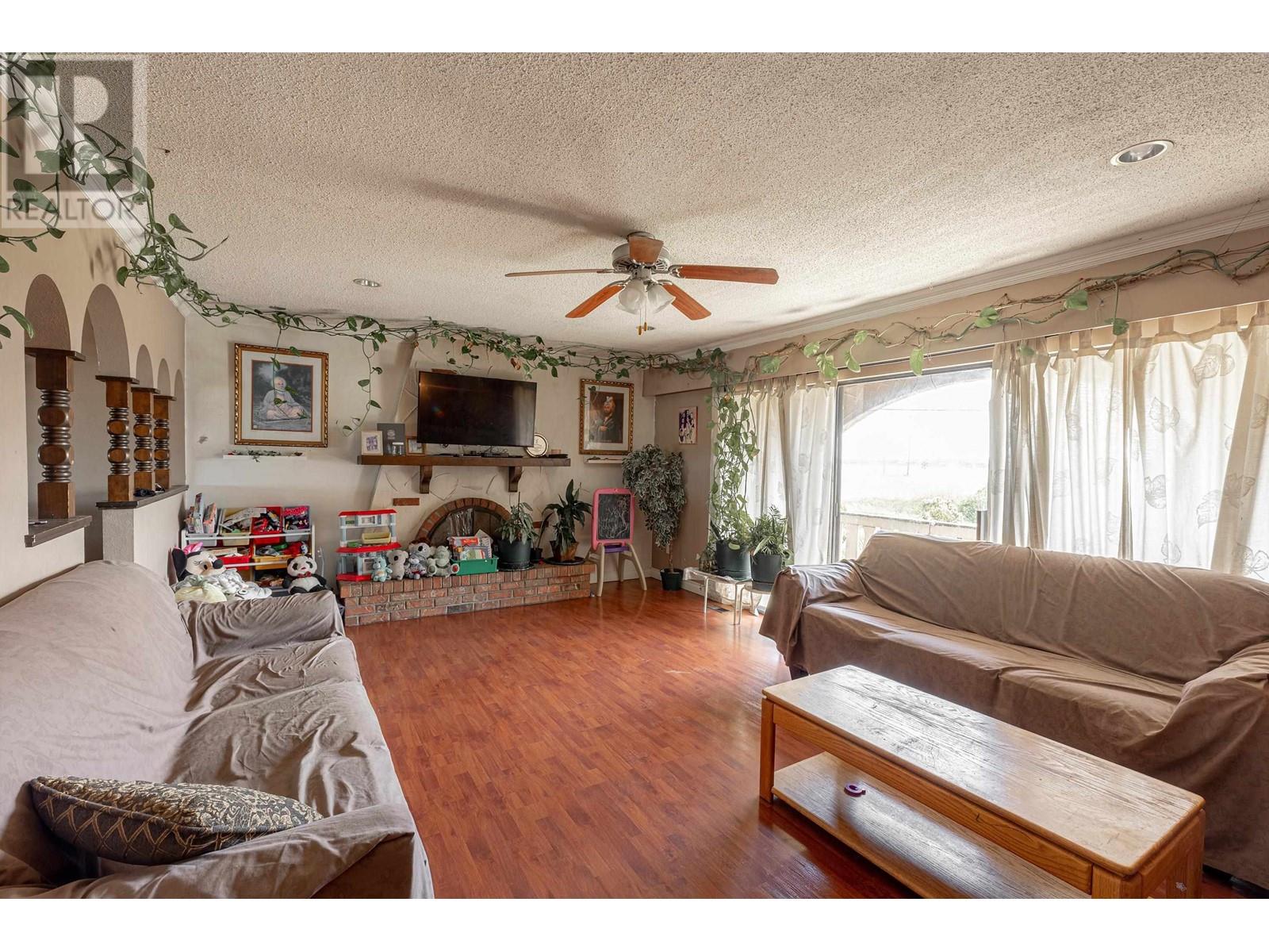 3925 64th Street, Delta, British Columbia  V4M 0A5 - Photo 4 - R2787404