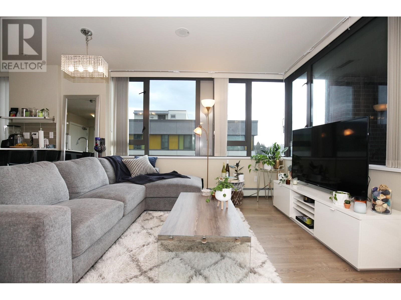 516 2689 Kingsway, Vancouver, British Columbia  V5R 0C3 - Photo 2 - R2820269