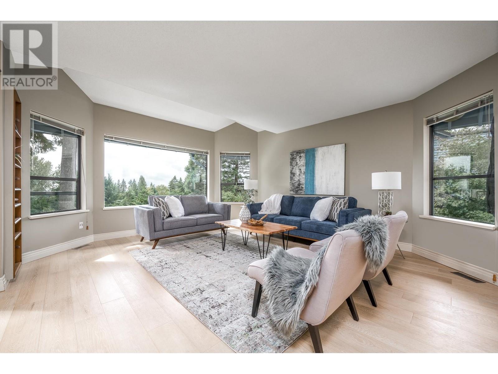 5703 Owl Court, North Vancouver, British Columbia  V7R 4V1 - Photo 15 - R2820518