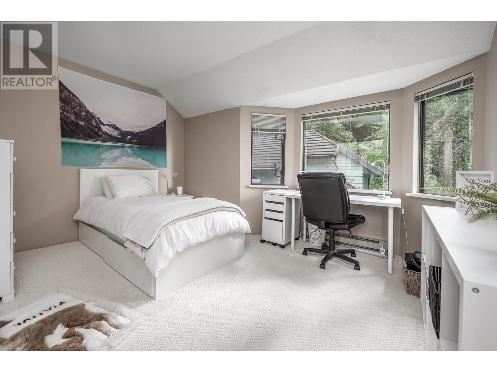 5703 Owl Court, North Vancouver, British Columbia  V7R 4V1 - Photo 19 - R2820518