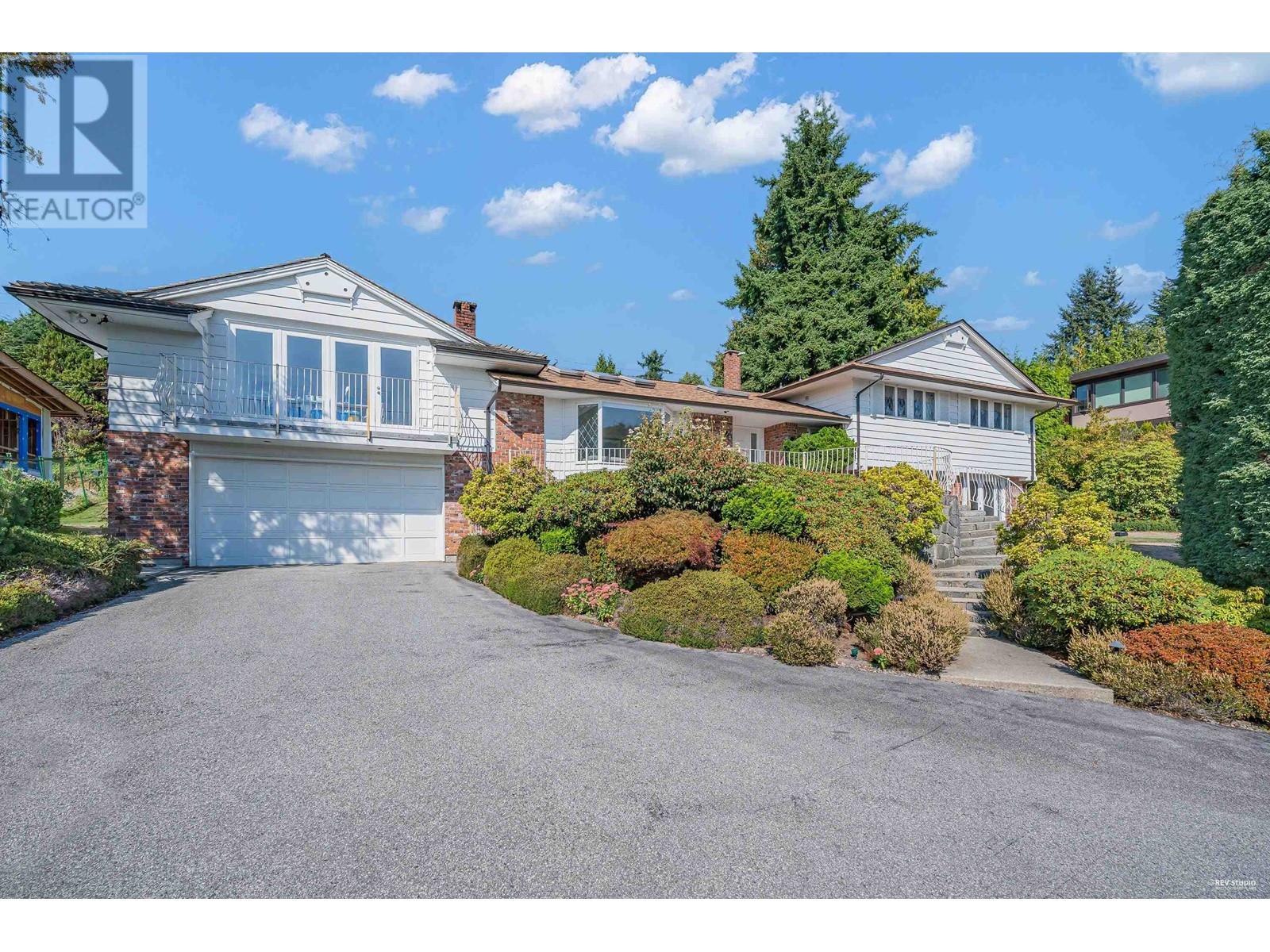 685 King Georges Way, West Vancouver, British Columbia  V7S 1S2 - Photo 3 - R2819655