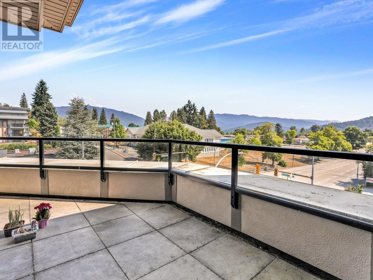 401 5688 Hastings Street, Burnaby, British Columbia  V5B 1R4 - Photo 11 - R2820641