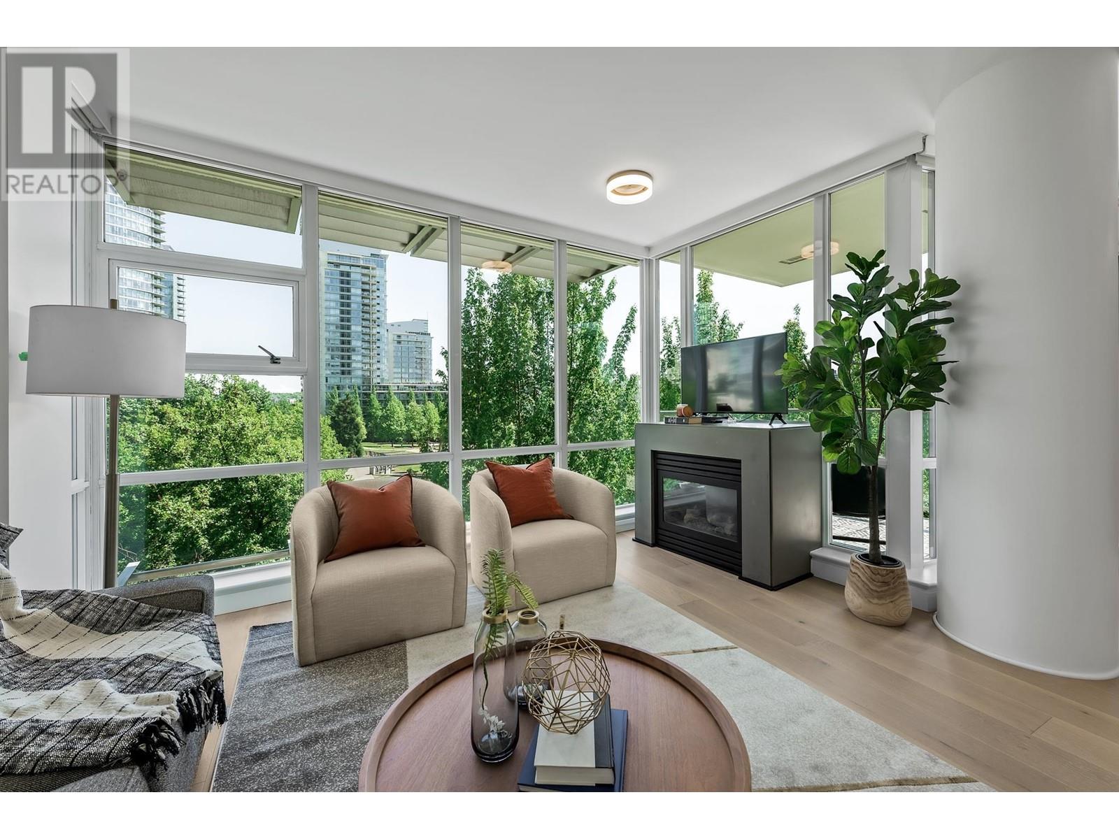 507 638 Beach Crescent, Vancouver, British Columbia  V6Z 3H4 - Photo 2 - R2820659