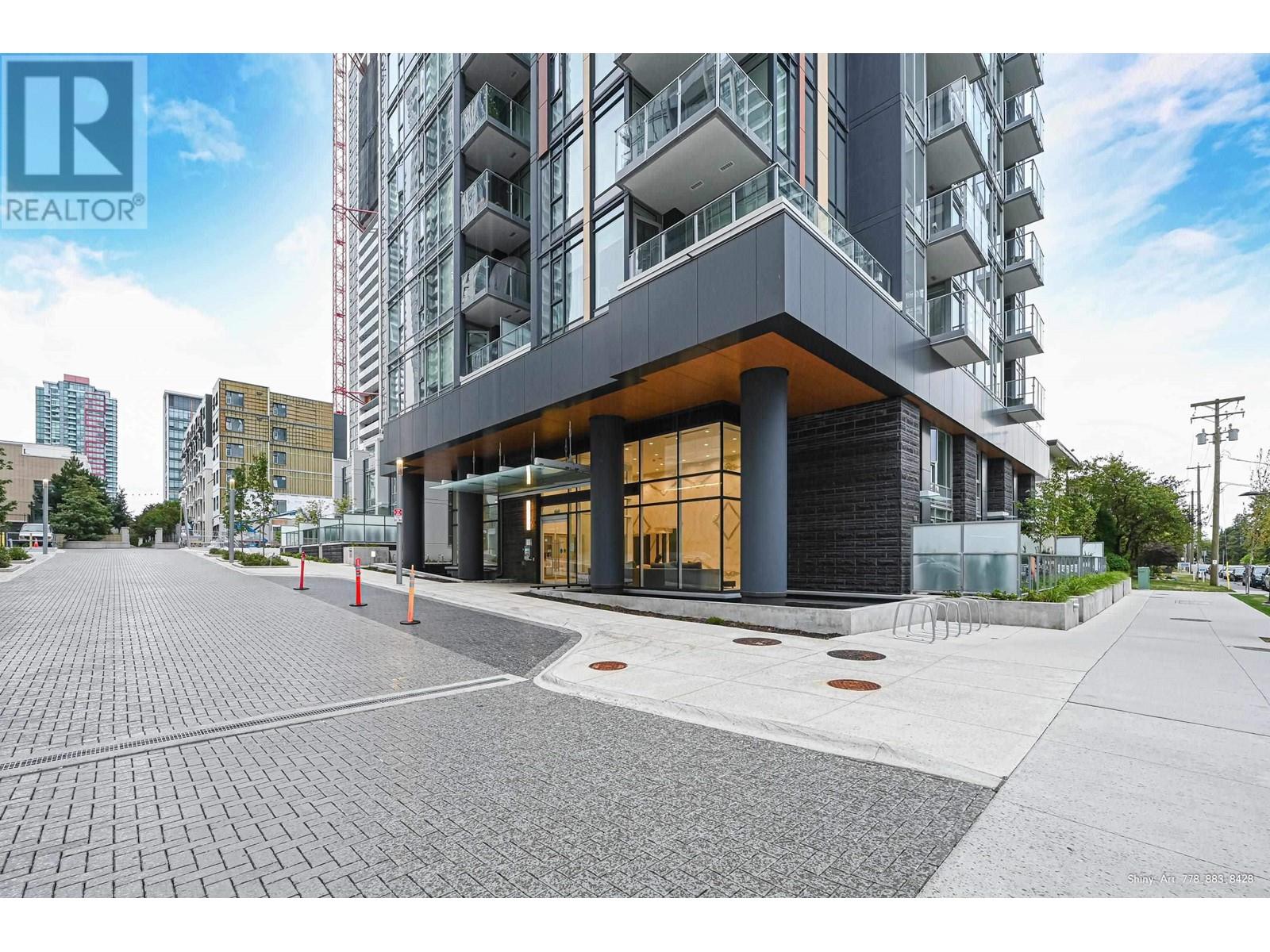 1006 6398 Silver Avenue, Burnaby, British Columbia  V5H 0K7 - Photo 3 - R2820666