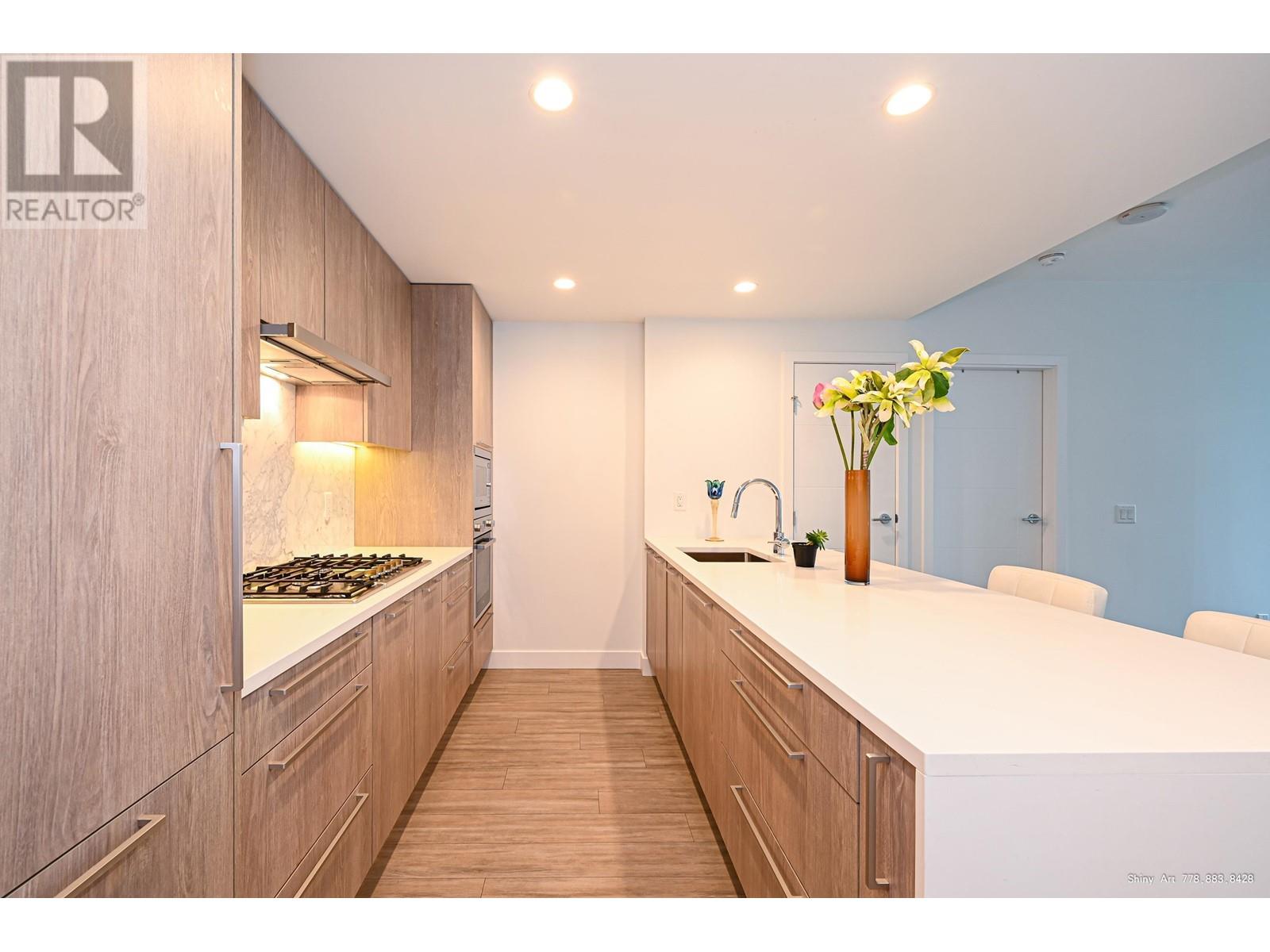 1006 6398 Silver Avenue, Burnaby, British Columbia  V5H 0K7 - Photo 6 - R2820666