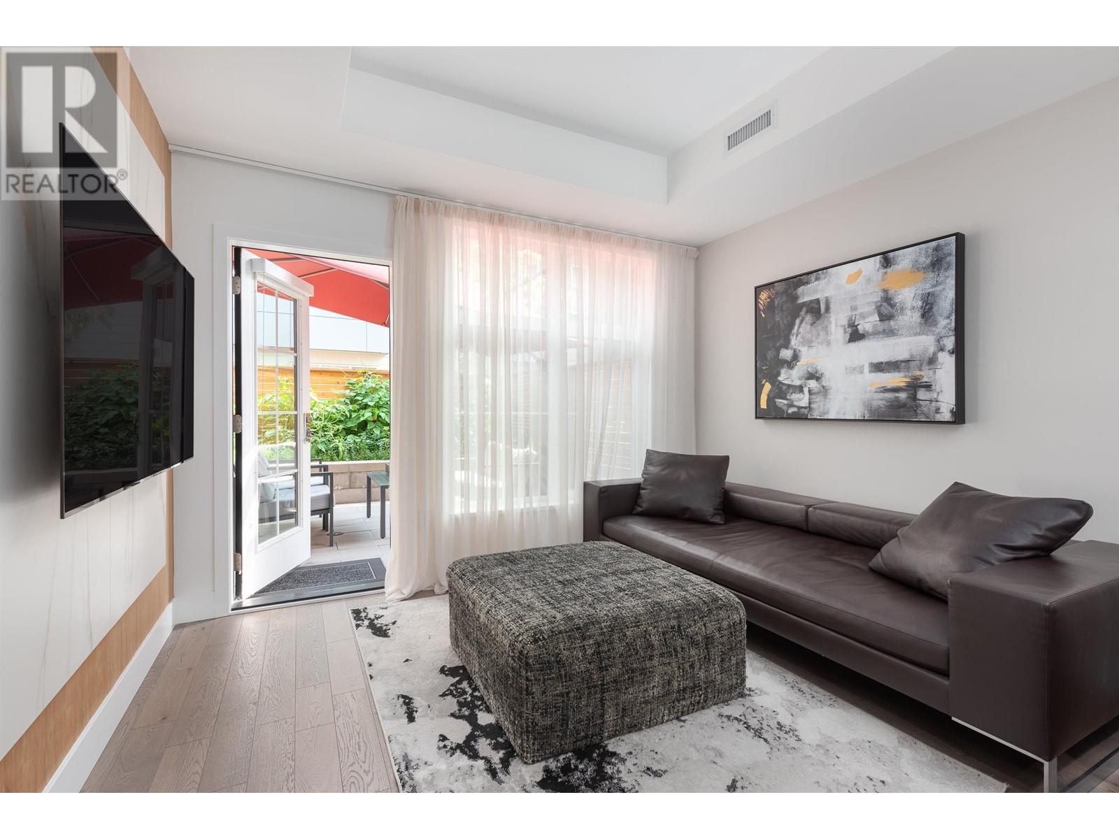 124 2070 CURLING ROAD, north vancouver, British Columbia