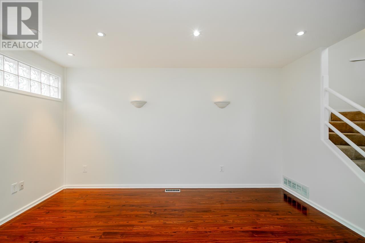 968 Cherrybrook Place, Coquitlam, British Columbia  V3C 4B7 - Photo 11 - R2815216