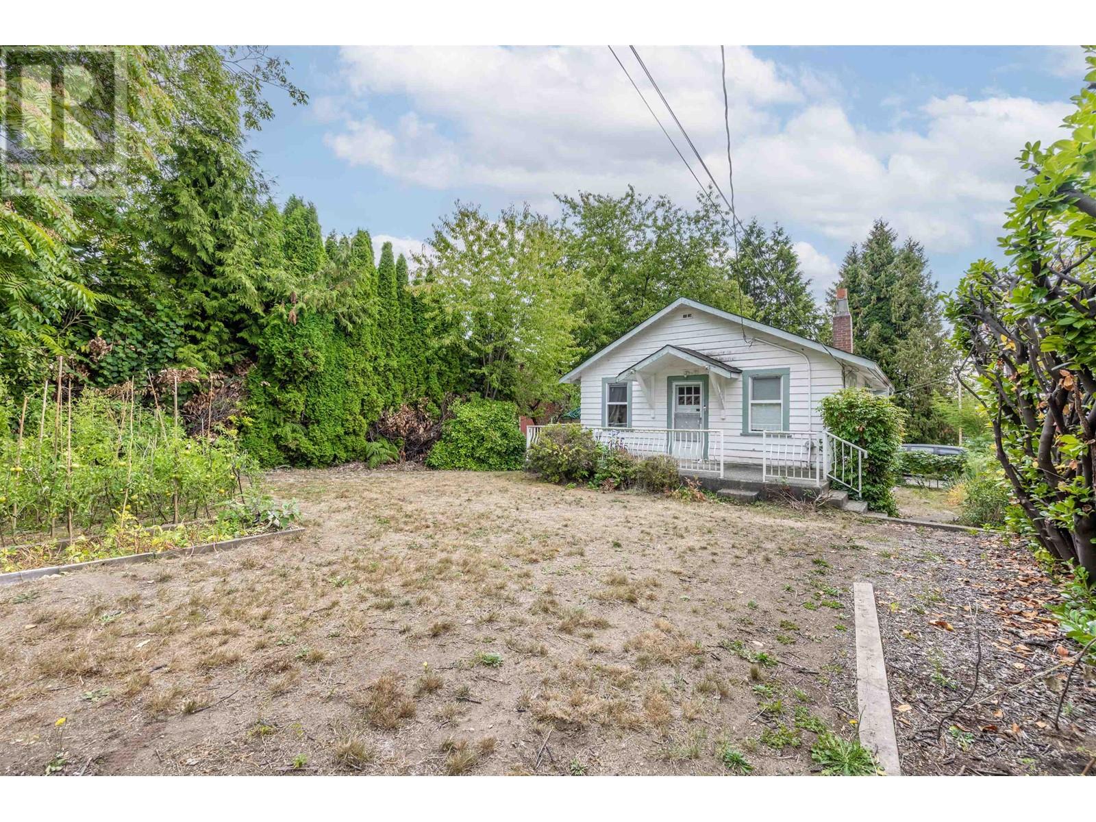 634 Rochester Avenue, Coquitlam, British Columbia  V3K 2V7 - Photo 3 - R2816926