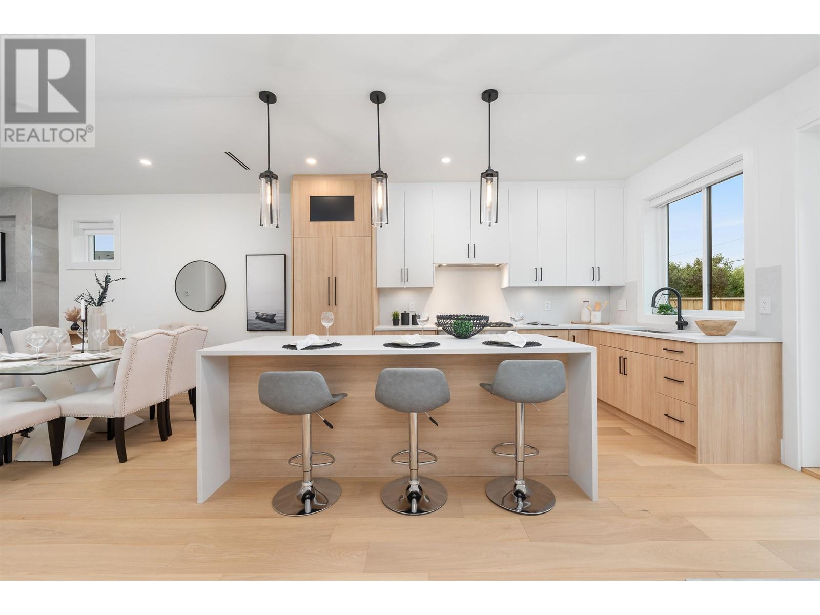 118 E 53RD AVENUE, vancouver, British Columbia