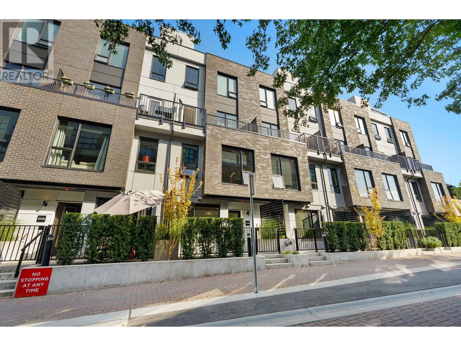 2720 Spring Street, Port Moody, British Columbia  V3H 1Y5 - Photo 2 - R2820704