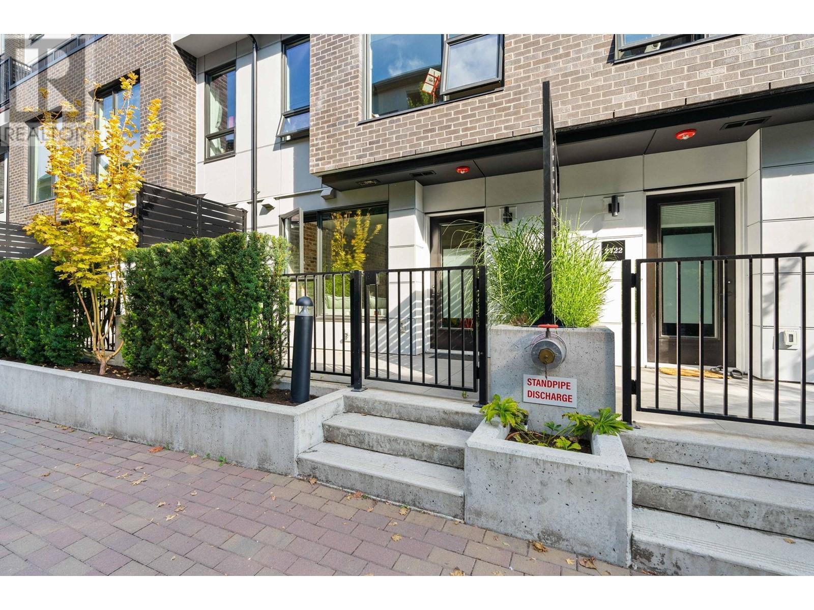 2720 Spring Street, Port Moody, British Columbia  V3H 1Y5 - Photo 6 - R2820704