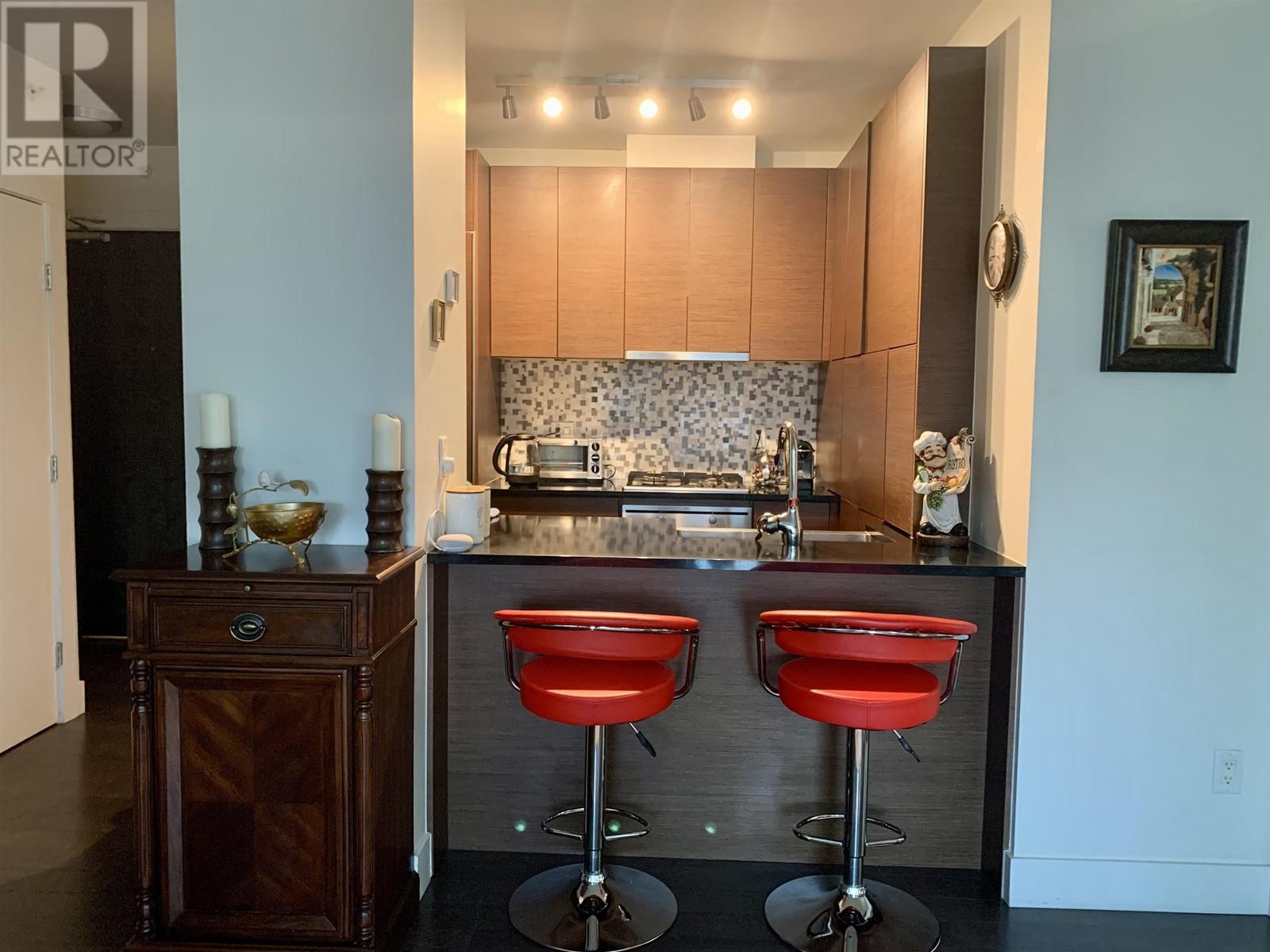 2104 565 Smithe Street, Vancouver, British Columbia  V6B 0E4 - Photo 2 - R2820732