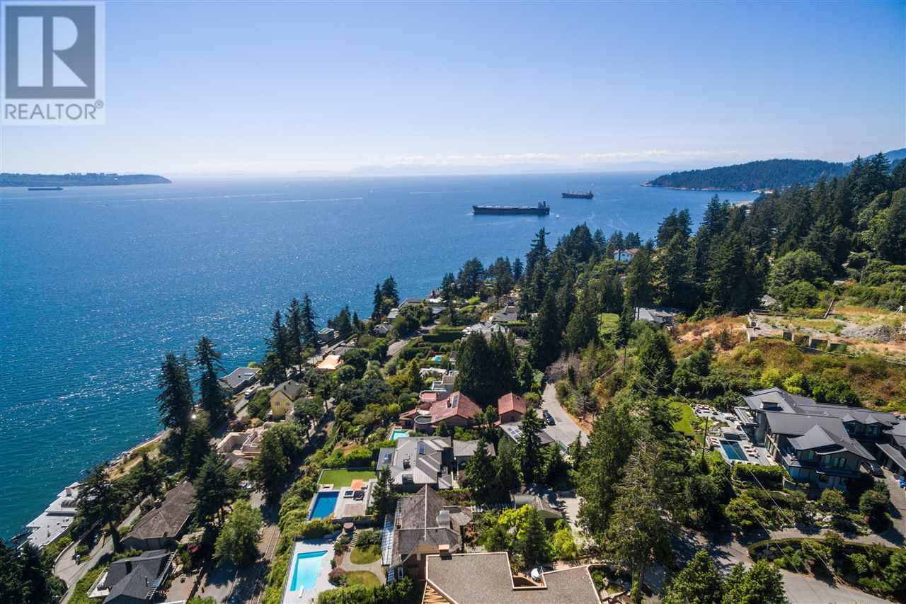 3548 Creery Avenue, West Vancouver, British Columbia  V7V 2M1 - Photo 2 - R2820696