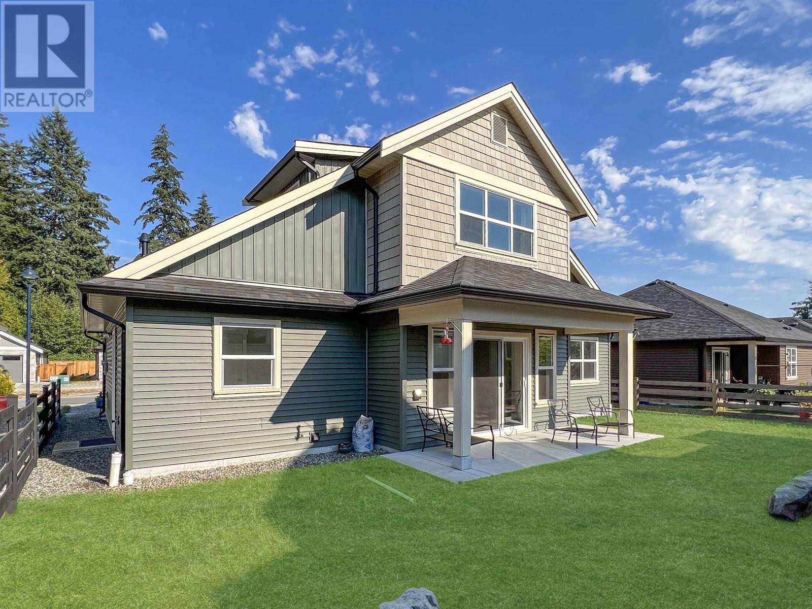 1002 Goddard Road, Gibsons, British Columbia  V0N 1V7 - Photo 10 - R2820701