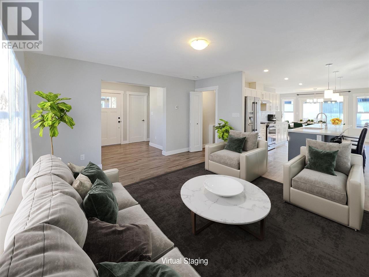 1002 Goddard Road, Gibsons, British Columbia  V0N 1V7 - Photo 2 - R2820701