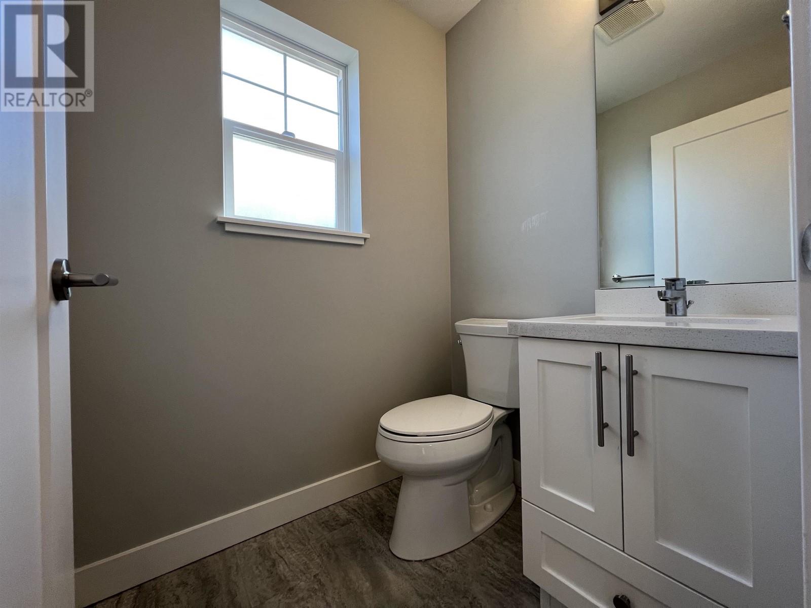 1002 Goddard Road, Gibsons, British Columbia  V0N 1V7 - Photo 22 - R2820701