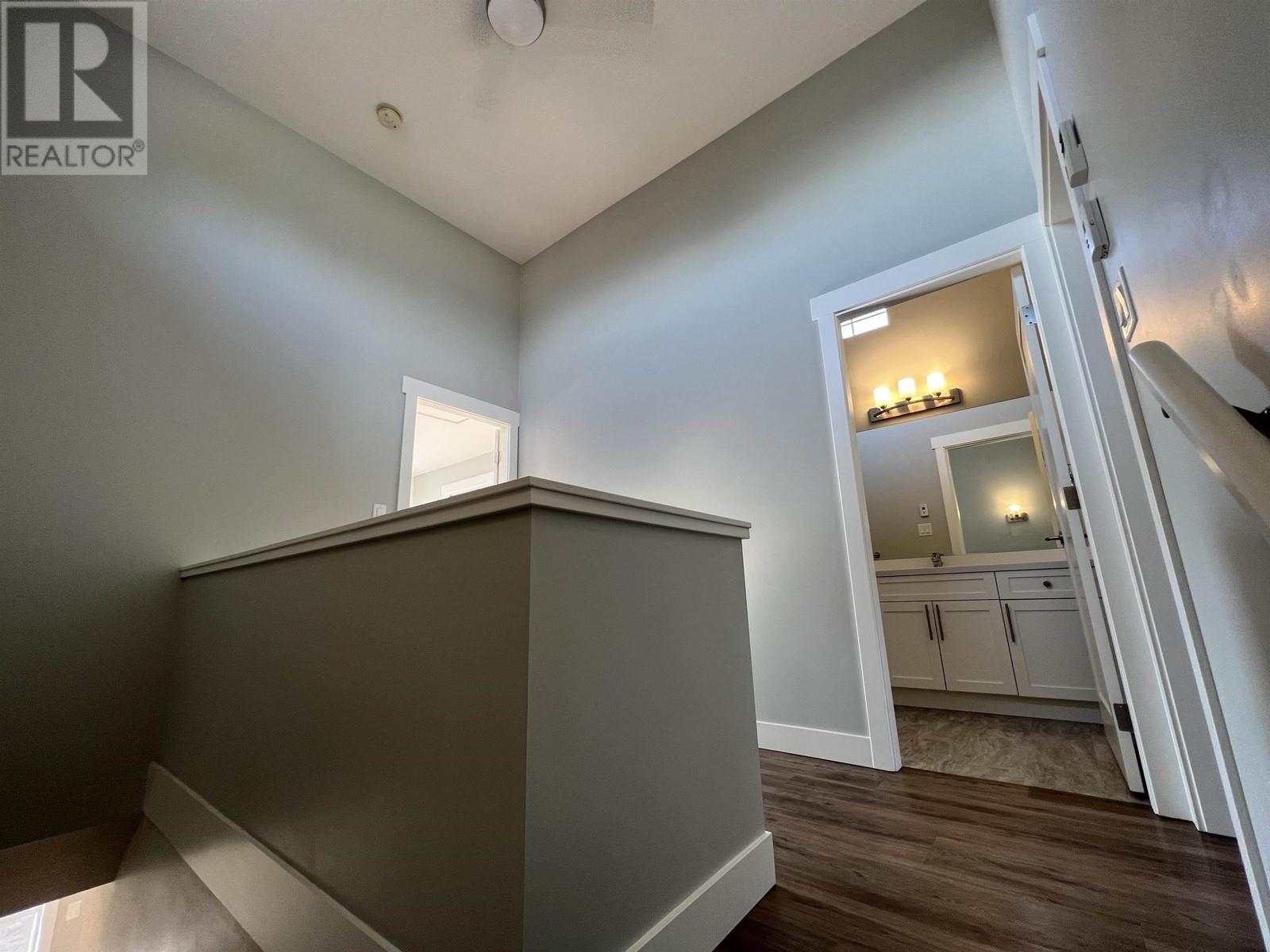 1002 Goddard Road, Gibsons, British Columbia  V0N 1V7 - Photo 29 - R2820701