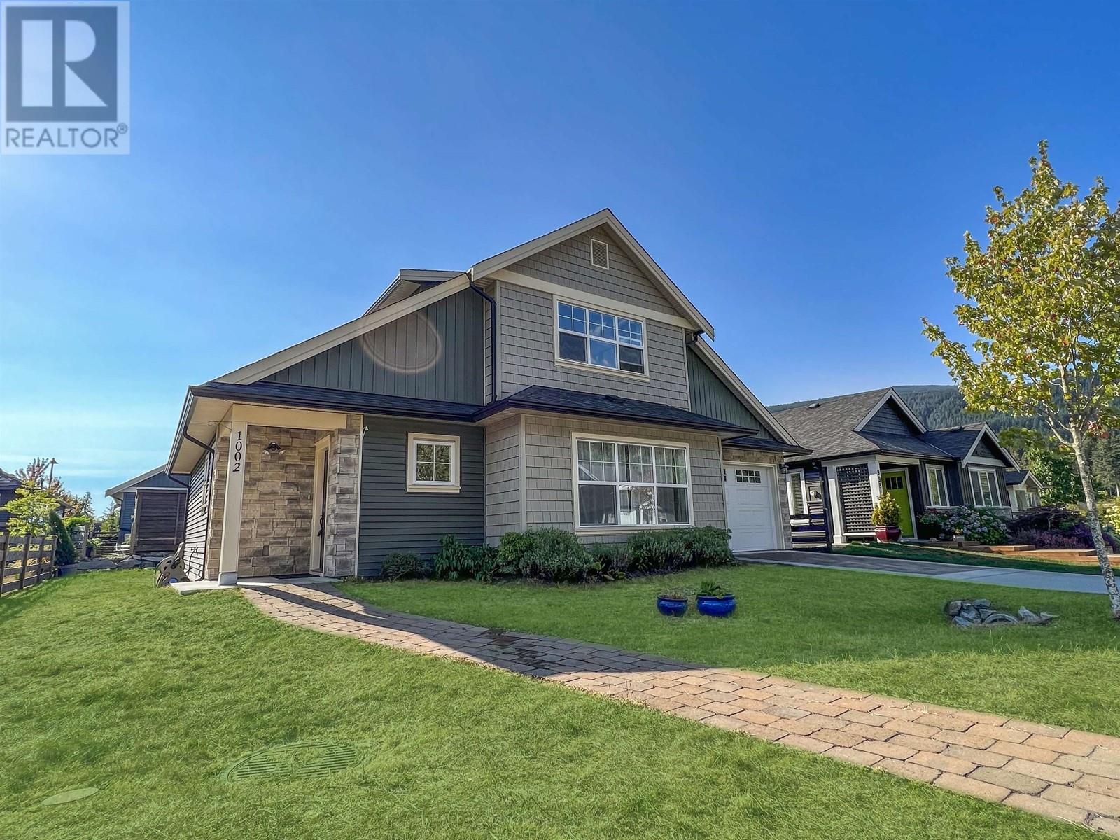 1002 Goddard Road, Gibsons, British Columbia  V0N 1V7 - Photo 5 - R2820701