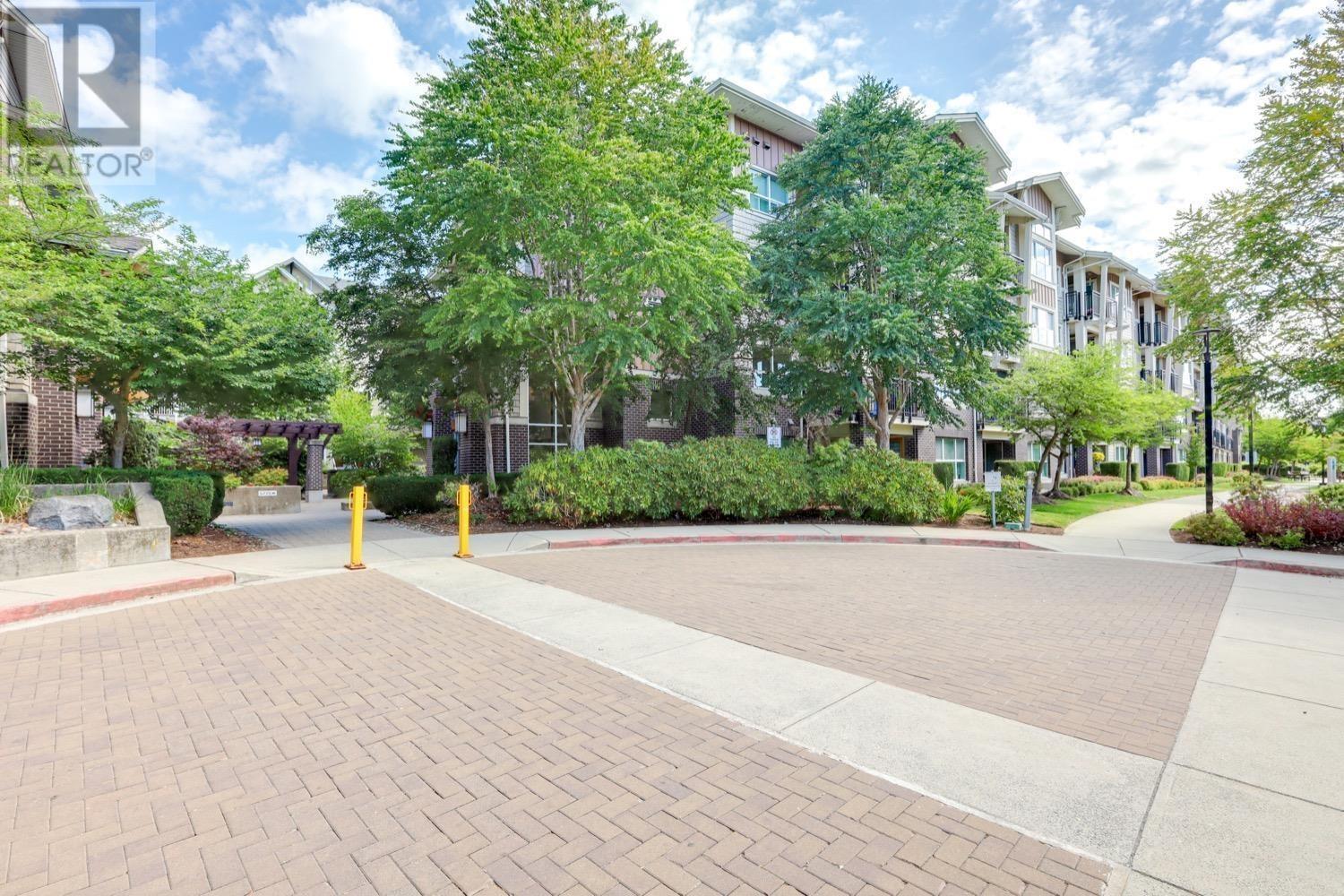 213 5775 Irmin Street, Burnaby, British Columbia  V5J 0C3 - Photo 2 - R2820720