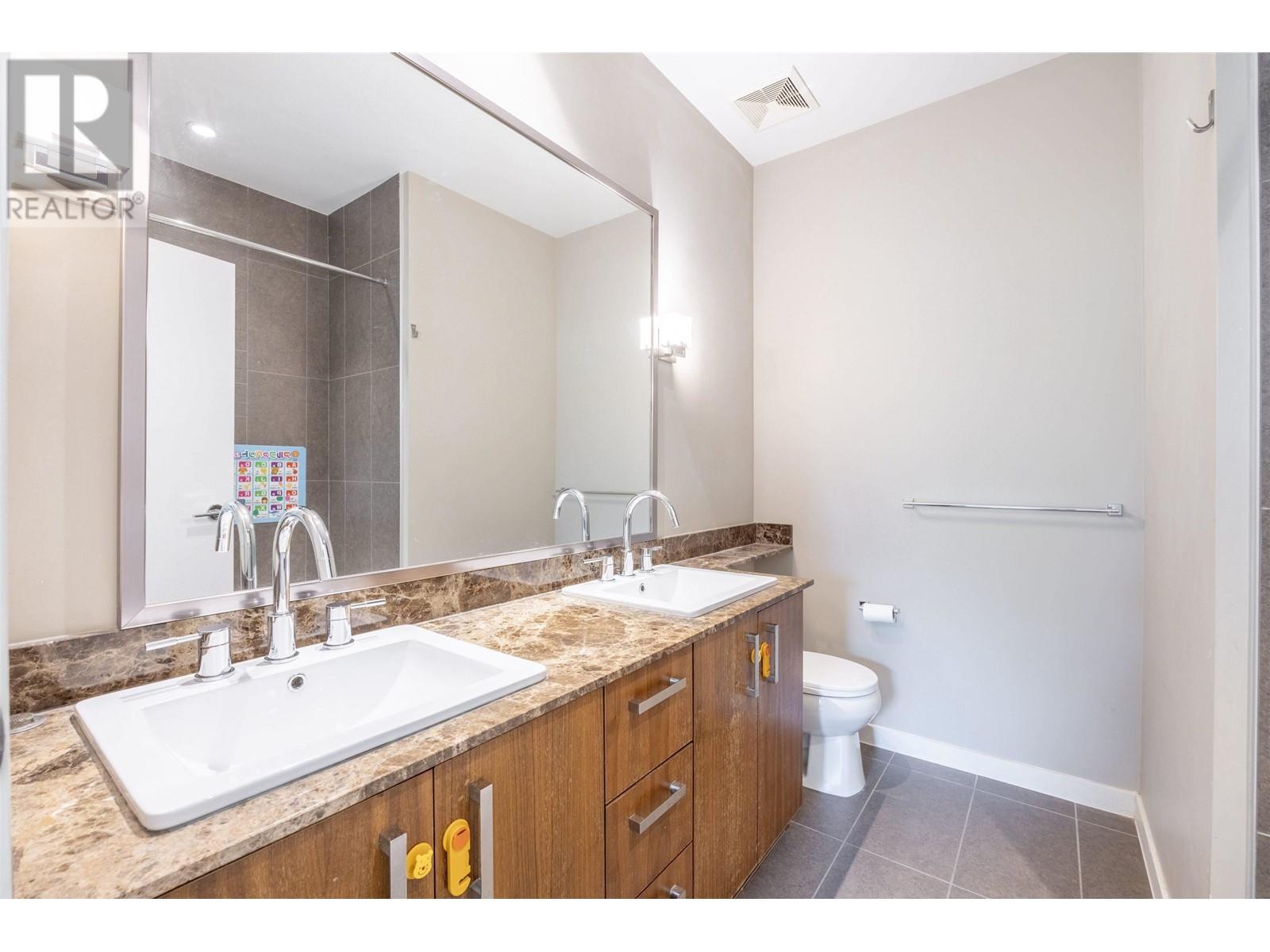 213 5775 Irmin Street, Burnaby, British Columbia  V5J 0C3 - Photo 5 - R2820720