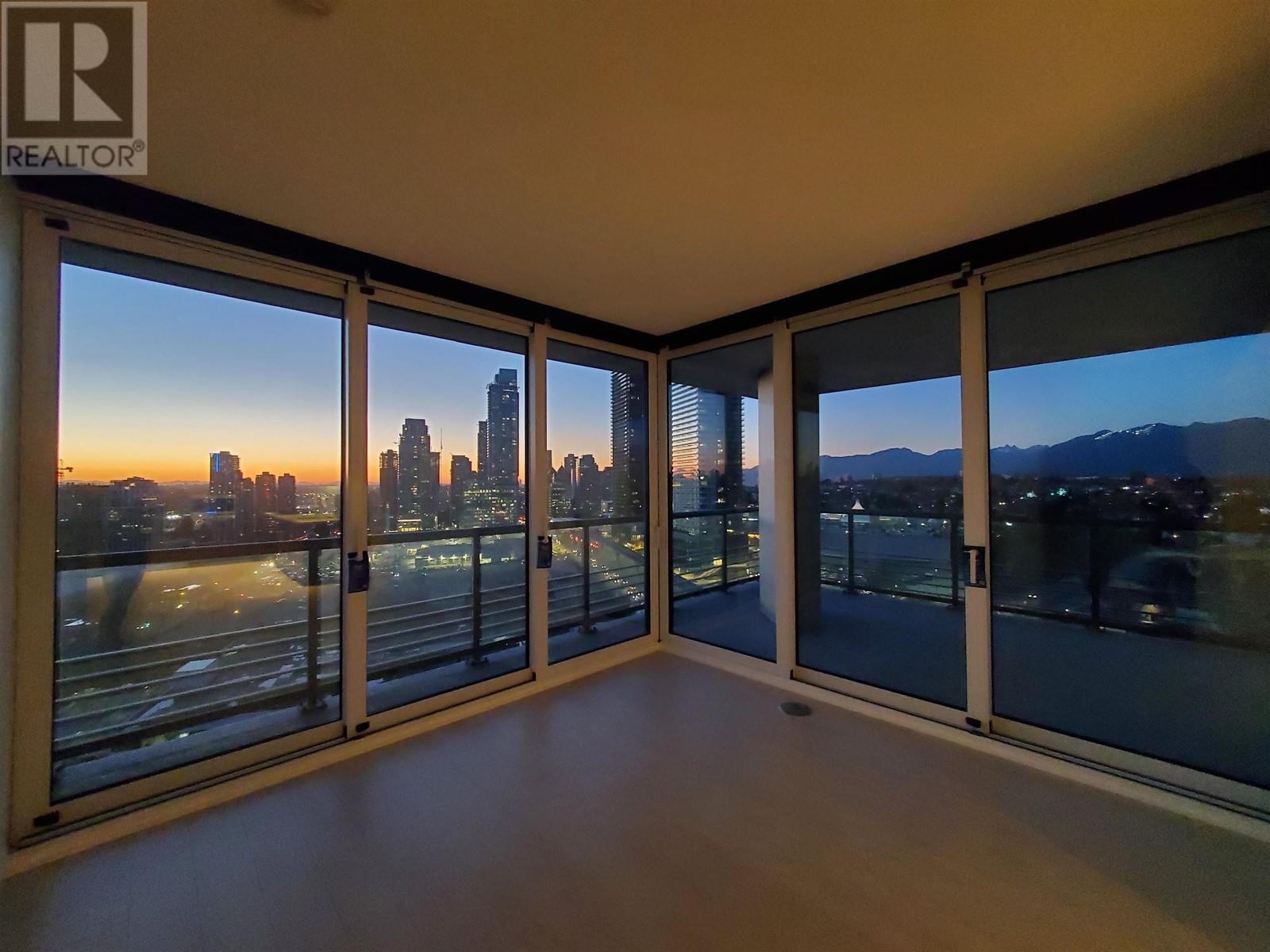 1802 4720 Lougheed Highway, Burnaby, British Columbia  V5C 0M8 - Photo 1 - R2820737