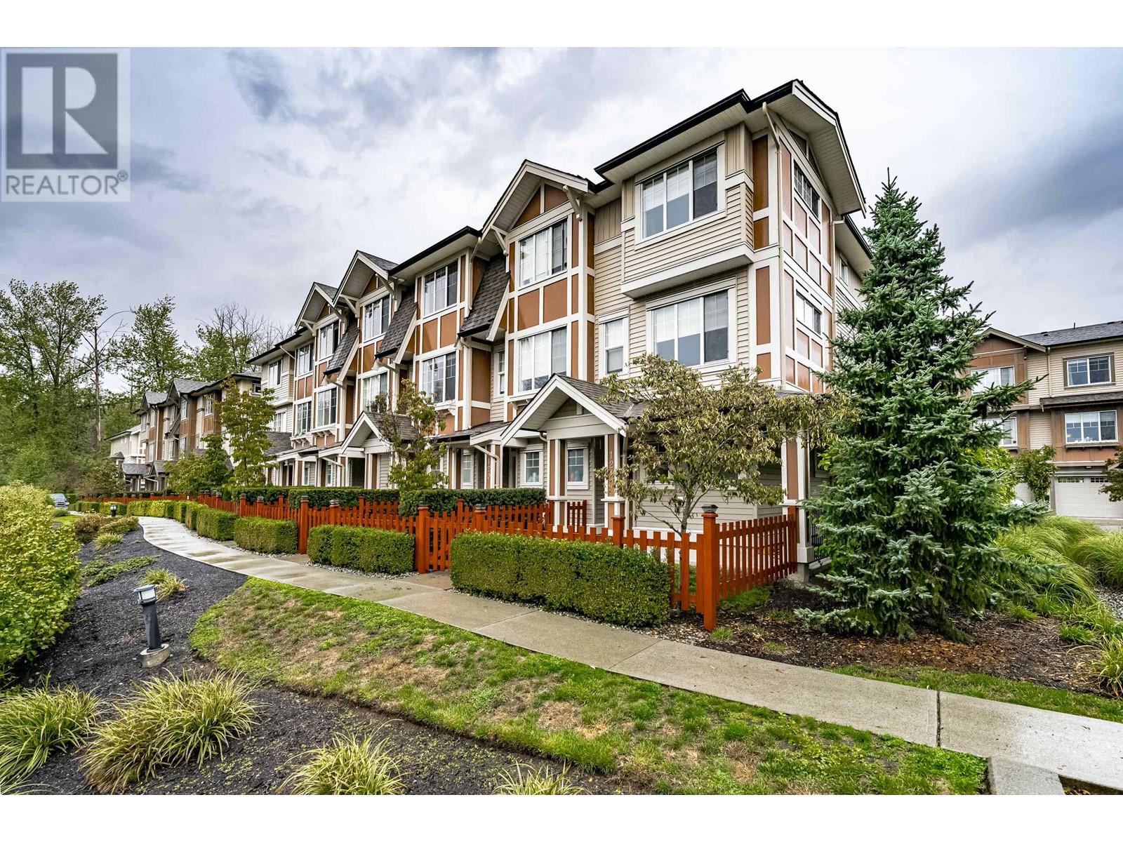 119 10151 240 Street, Maple Ridge, British Columbia  V2W 0G9 - Photo 2 - R2820746