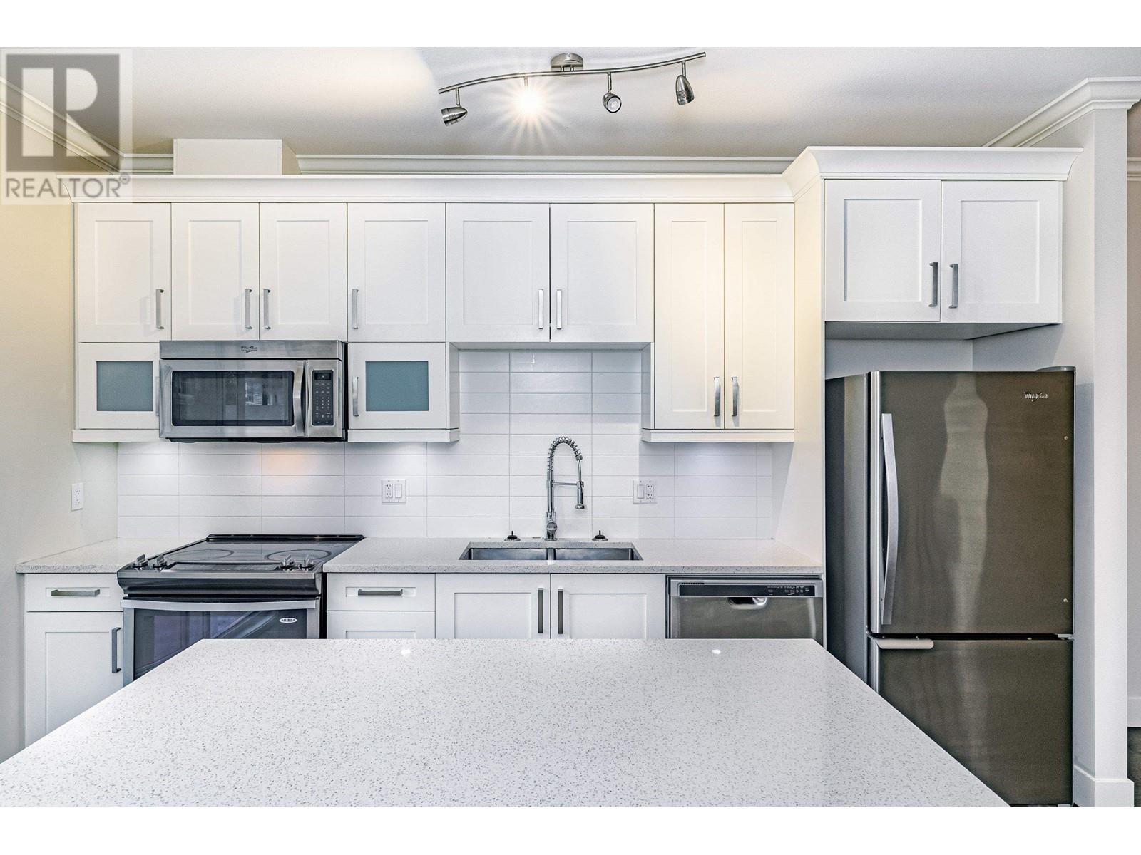 119 10151 240 Street, Maple Ridge, British Columbia  V2W 0G9 - Photo 3 - R2820746