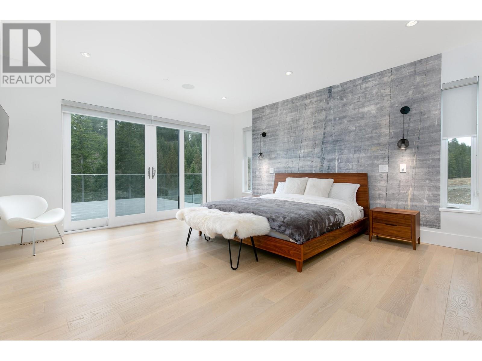 9129 Riverside Drive, Whistler, British Columbia  V8E 1M1 - Photo 12 - R2820761