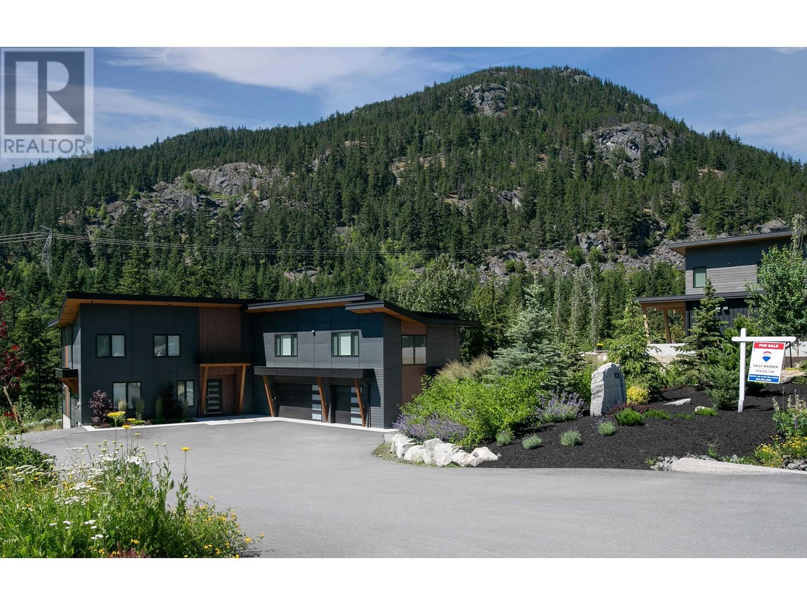 9129 Riverside Drive, Whistler, British Columbia  V8E 1M1 - Photo 29 - R2820761