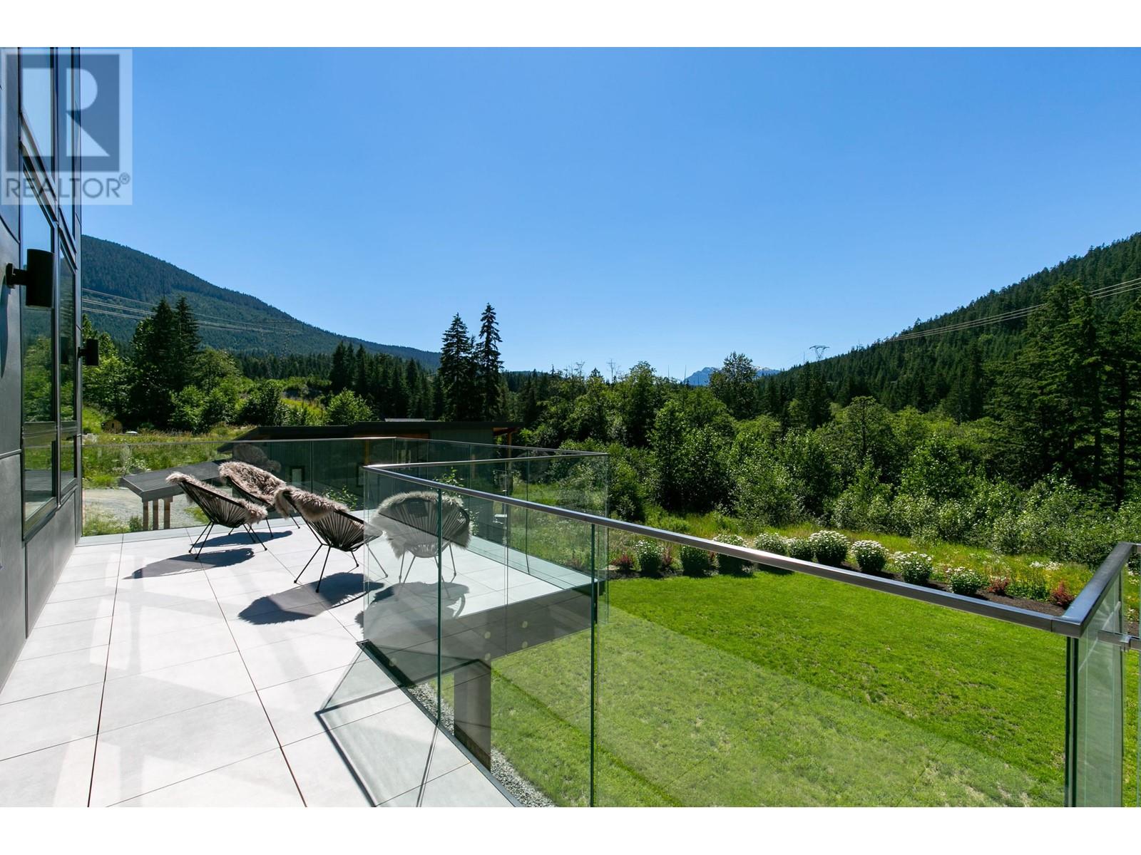 9129 Riverside Drive, Whistler, British Columbia  V8E 1M1 - Photo 8 - R2820761