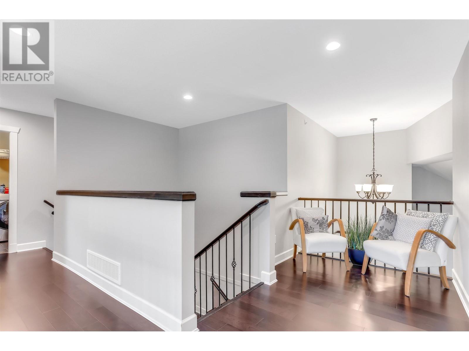 10256 Mceachern Street, Maple Ridge, British Columbia  V2W 0B2 - Photo 17 - R2820770