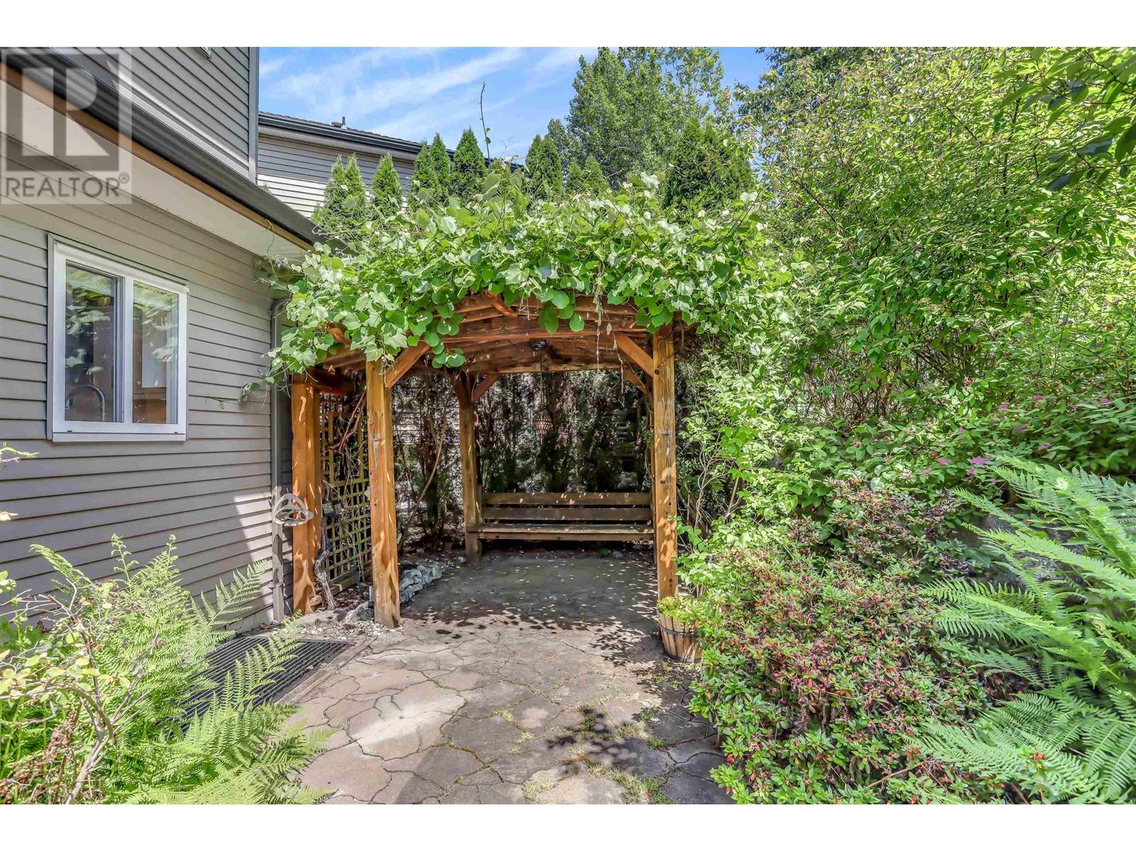 10256 Mceachern Street, Maple Ridge, British Columbia  V2W 0B2 - Photo 37 - R2820770