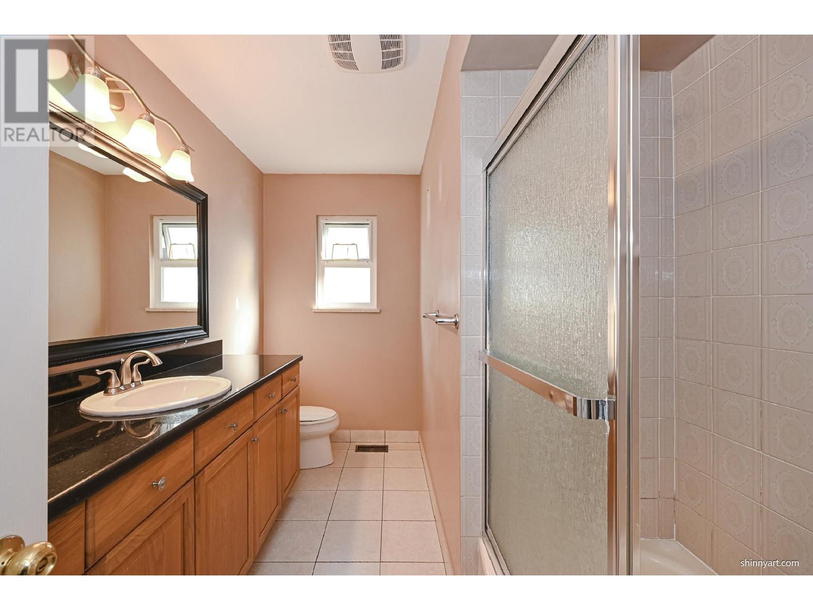 3209 Renfrew Street, Vancouver, British Columbia  V5M 3L2 - Photo 6 - R2820754