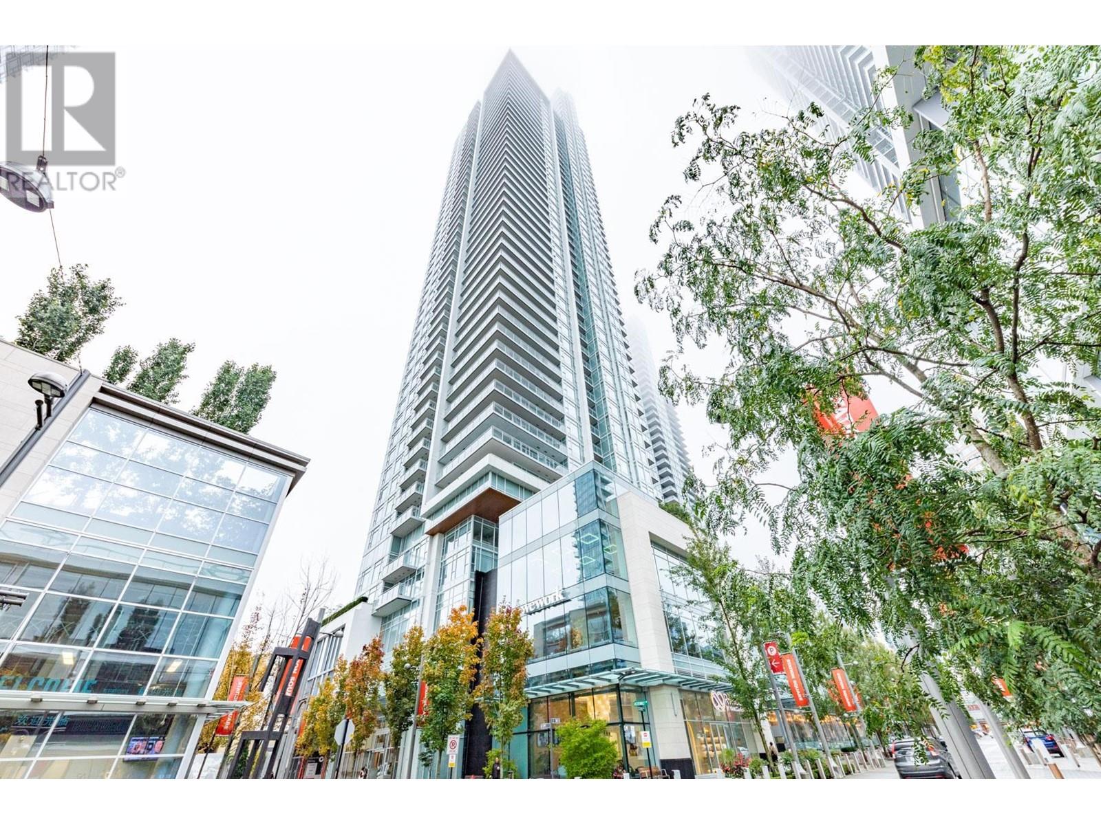 1706 4670 ASSEMBLY WAY, burnaby, British Columbia