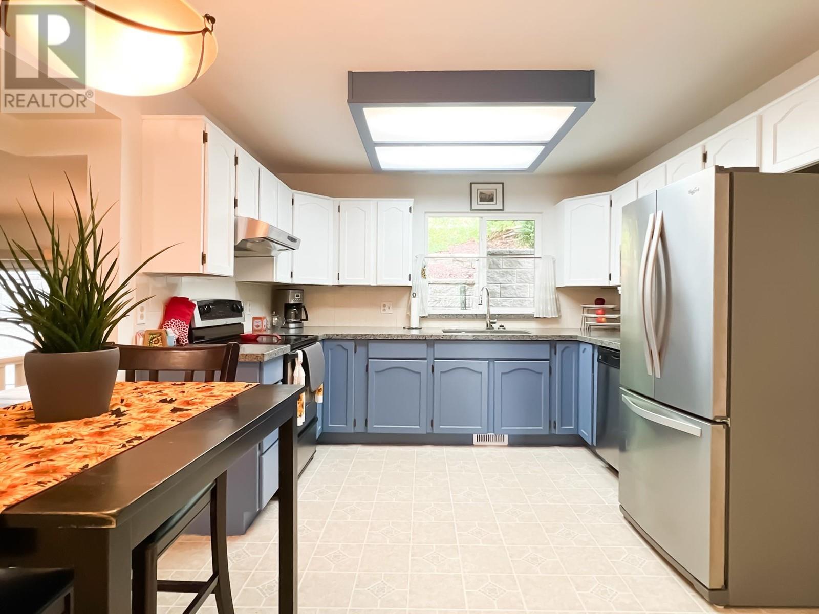 37 Ravine Drive, Port Moody, British Columbia  V3H 4G6 - Photo 12 - R2819045