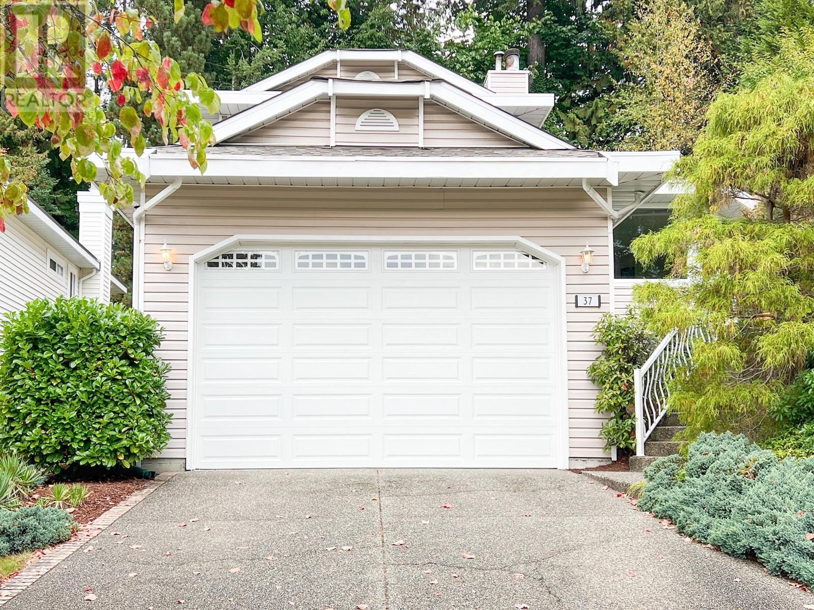 37 RAVINE DRIVE, port moody, British Columbia
