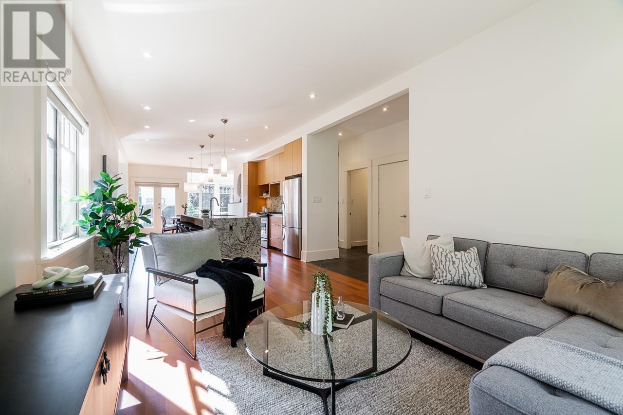 140 W 18th Avenue, Vancouver, British Columbia  V5Y 2A5 - Photo 3 - R2820773