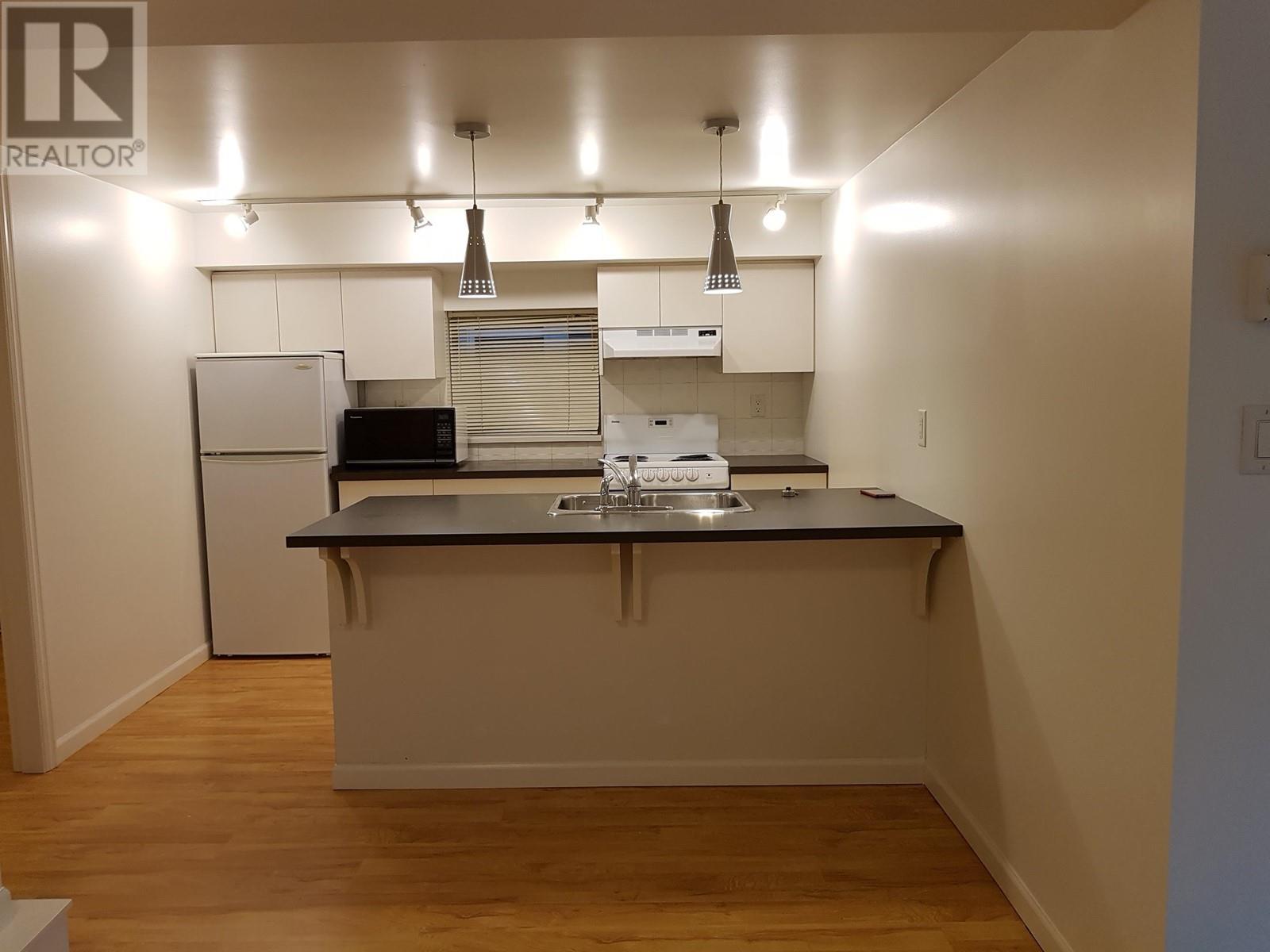 140 W 18th Avenue, Vancouver, British Columbia  V5Y 2A5 - Photo 32 - R2820773