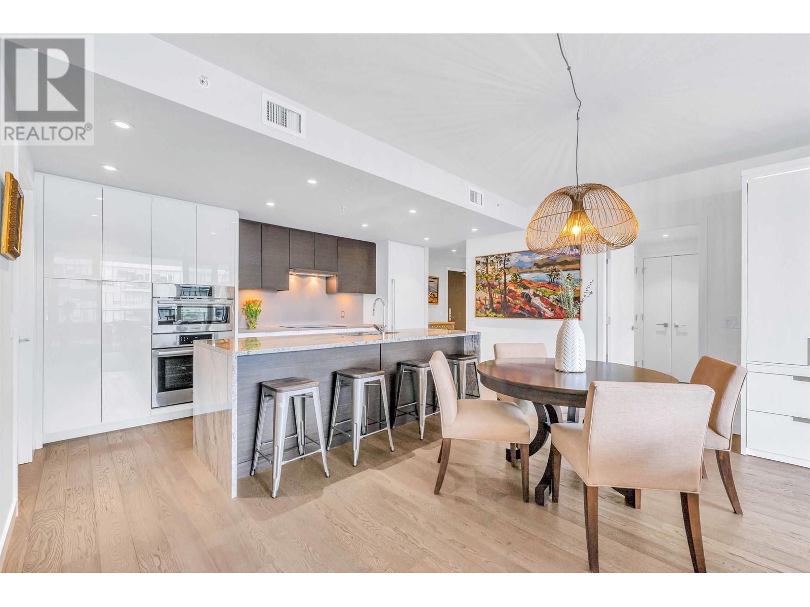 906 1688 Pullman Porter Street, Vancouver, British Columbia  V6A 0H3 - Photo 4 - R2820703