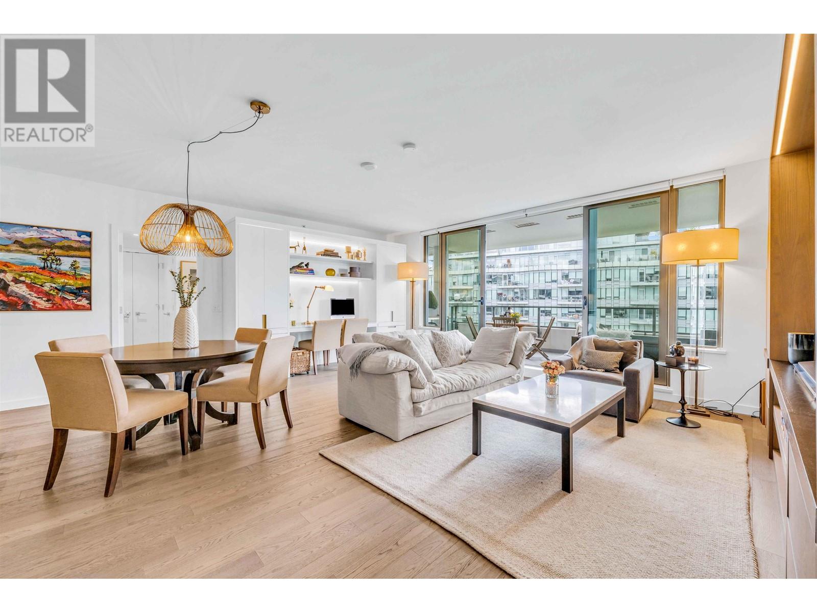 906 1688 Pullman Porter Street, Vancouver, British Columbia  V6A 0H3 - Photo 2 - R2820703