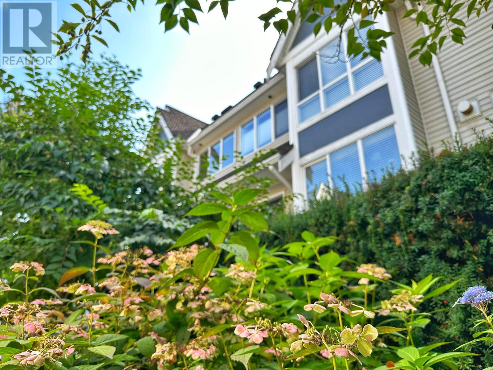 15 1005 Lynn Valley Road, North Vancouver, British Columbia  V7J 1Z6 - Photo 4 - R2819243
