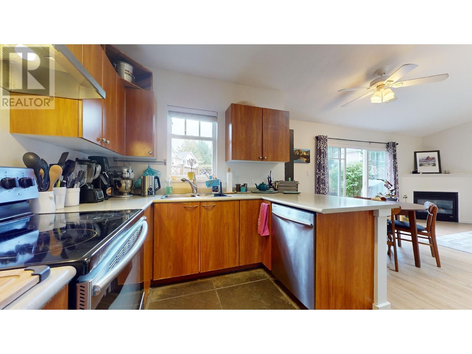 1 1821 Willow Crescent, Squamish, British Columbia  V8B 0L9 - Photo 6 - R2820782
