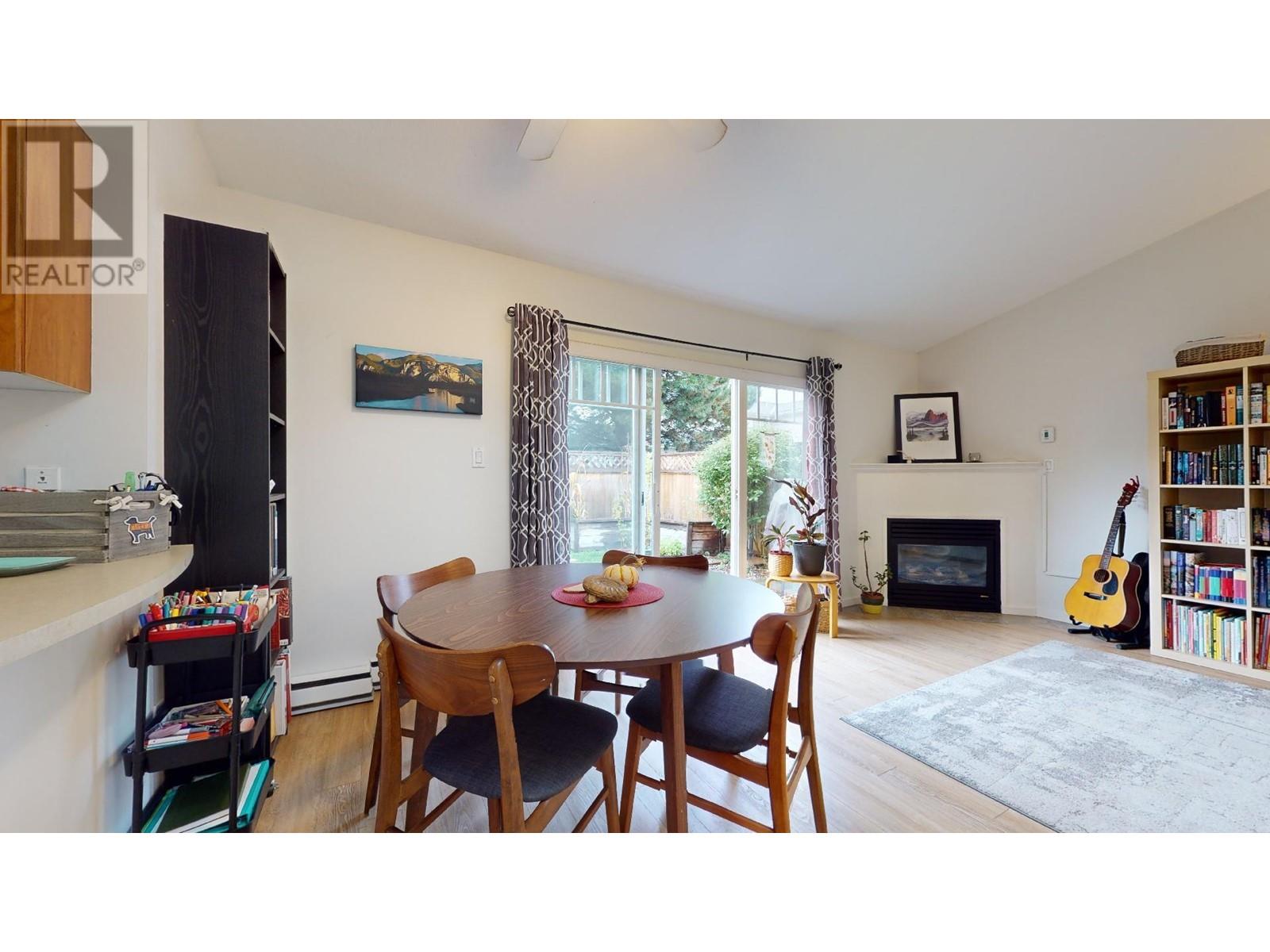 1 1821 Willow Crescent, Squamish, British Columbia  V8B 0L9 - Photo 8 - R2820782