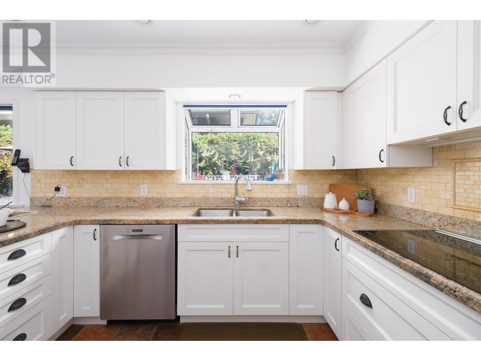 510 Evergreen Place, North Vancouver, British Columbia  V7N 2Z2 - Photo 14 - R2818906